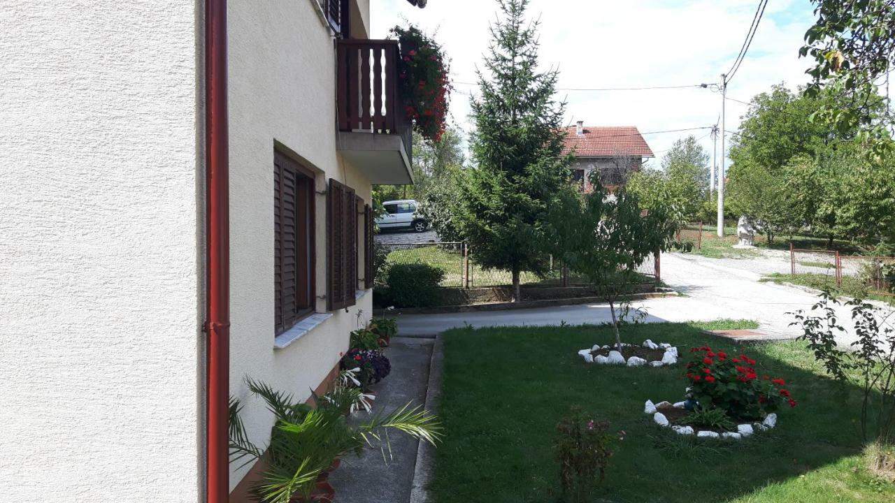 Apartman Petra & Tena Slunj Zewnętrze zdjęcie